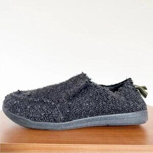 Vionic Malibu Slip-On Supportive Sneaker – Black Boucle, Size 6
